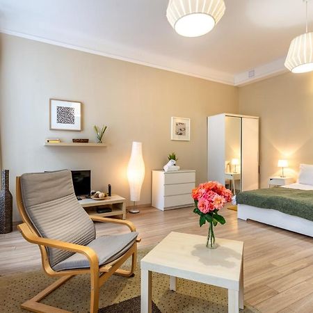 Orangehomes One Bedroom Comfy Apartment Budapest Luaran gambar