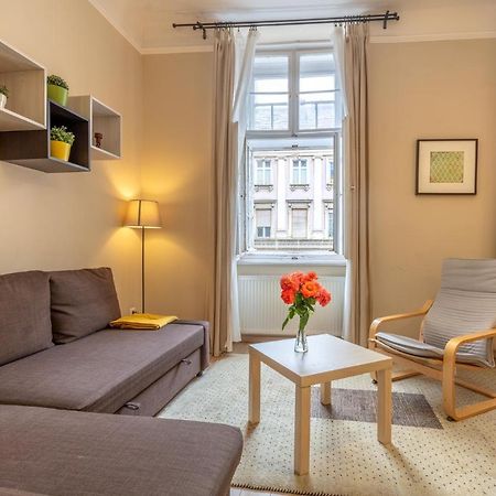 Orangehomes One Bedroom Comfy Apartment Budapest Luaran gambar